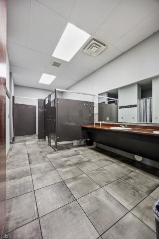 450 Colton Circle NE Cedar Rapids IA 52402