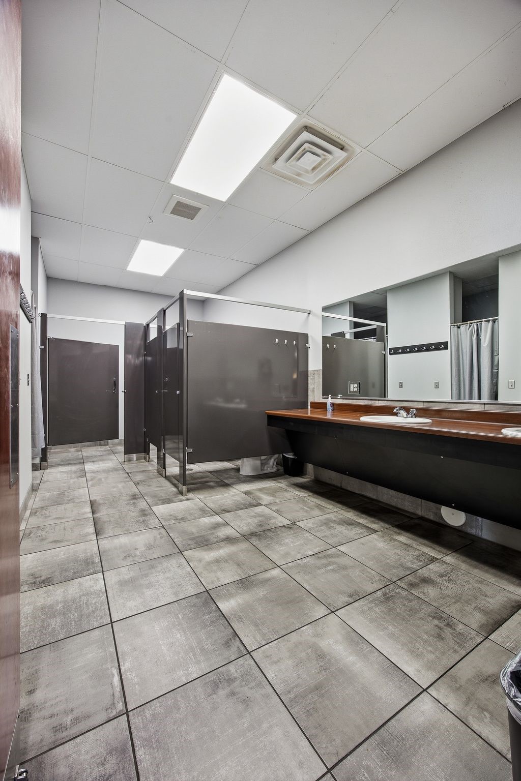 450 Colton Circle NE Cedar Rapids IA 52402