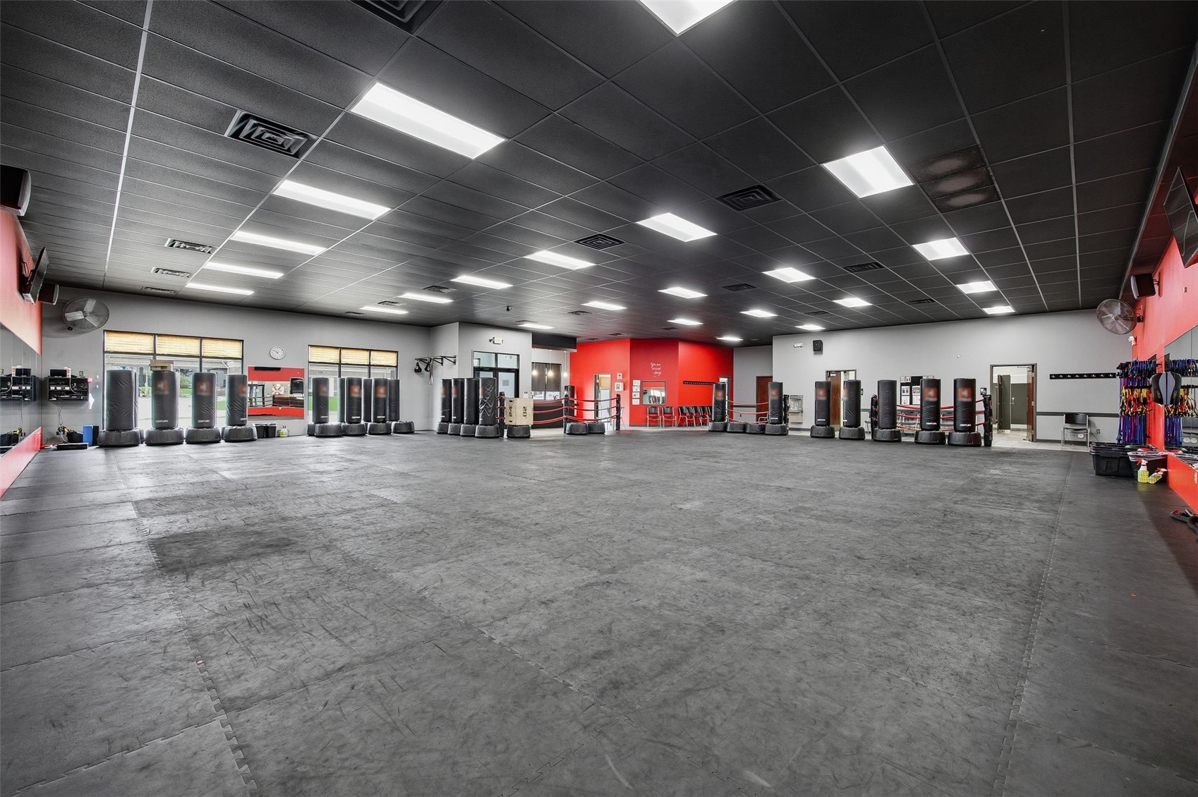 450 Colton Circle NE Cedar Rapids IA 52402