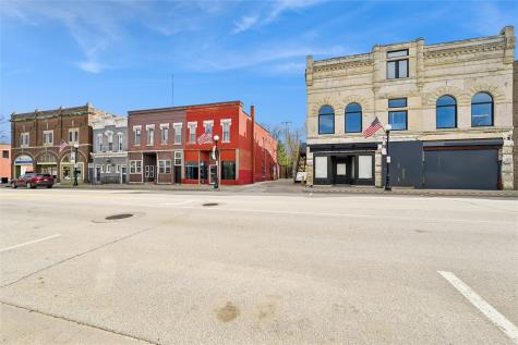 113 E Main Street Anamosa IA 52205