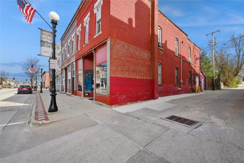 113 E Main Street Anamosa IA 52205