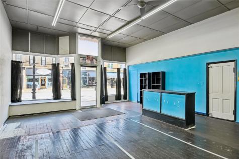 113 E Main Street Anamosa IA 52205