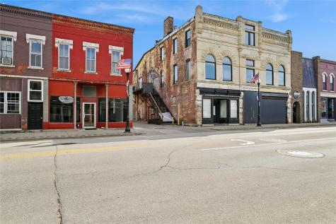 113 E Main Street Anamosa IA 52205