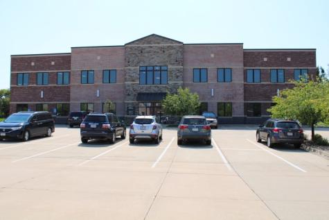 1661 Boyson Square Drive Hiawatha IA 52233