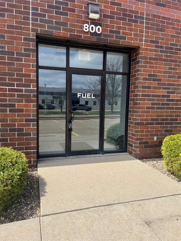 810-820 N Compton Drive Hiawatha IA 52233