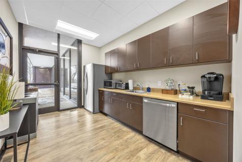 4144/4011 Golf Street NE Cedar Rapids IA 52402
