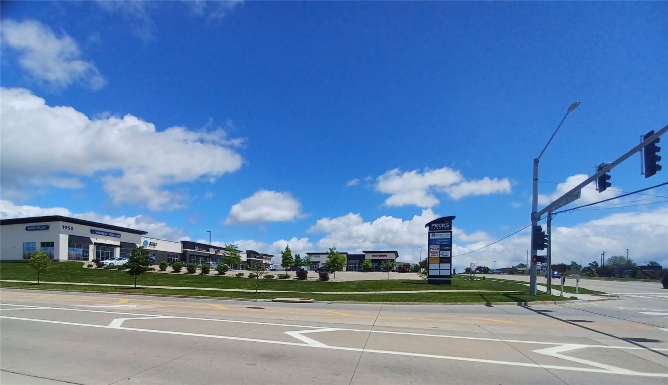 1950 Blairs Ferry Road Hiawatha IA 52233