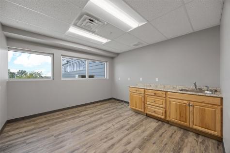 4201 42nd Street NE Cedar Rapids IA 52402