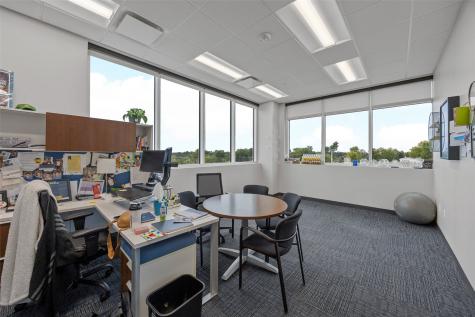 4201 42nd Street NE Cedar Rapids IA 52402