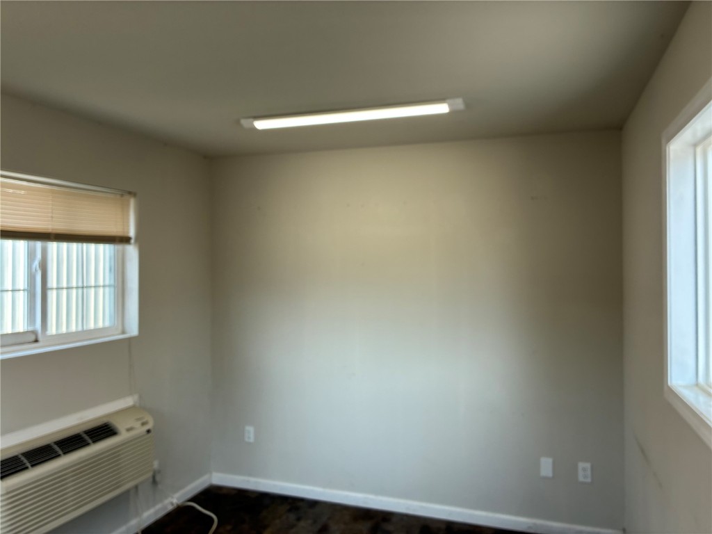 1154 Capital Drive SW Cedar Rapids IA 52404