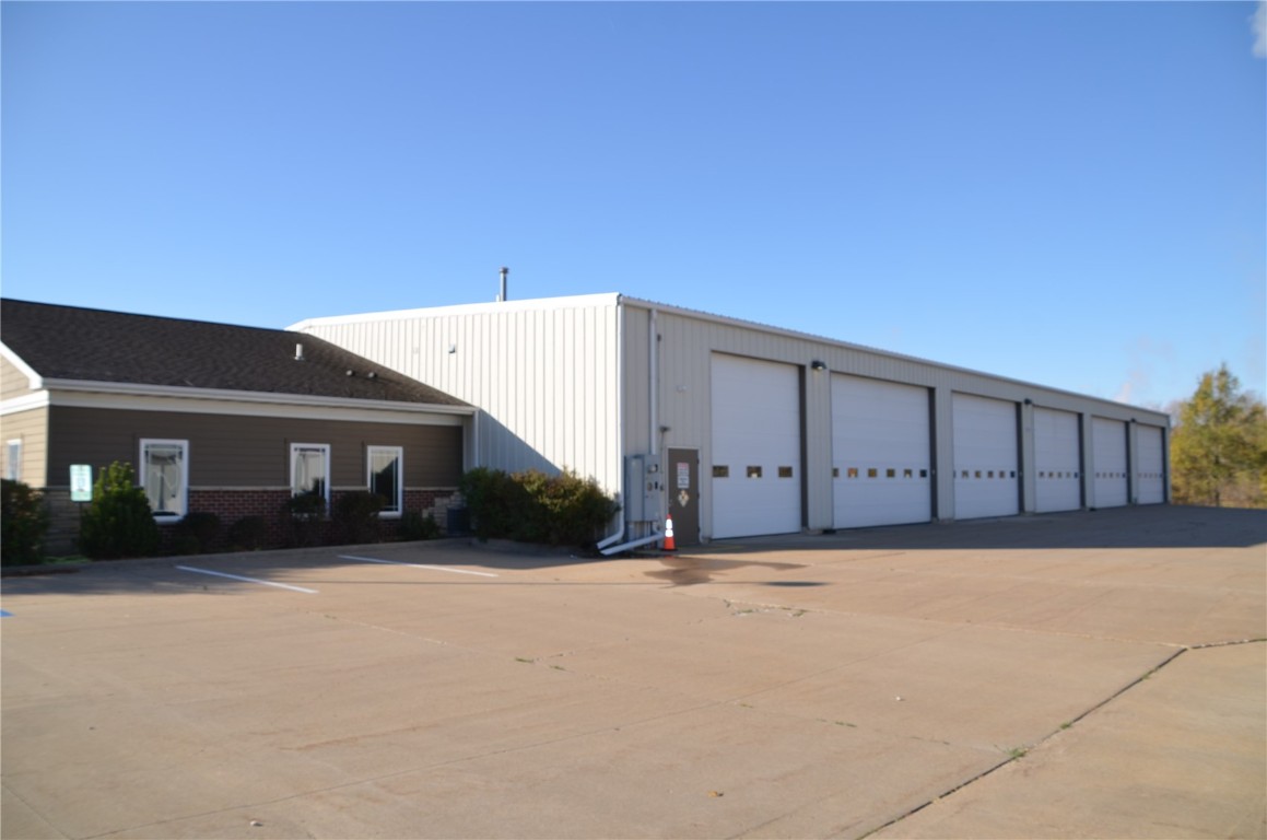 6100 7th Street SW Cedar Rapids IA 52404