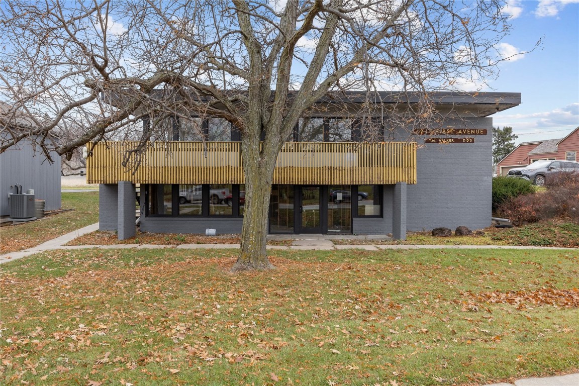 4245 1st Avenue SE Cedar Rapids IA 52402