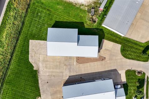 4281 3rd Avenue Marion IA 52302