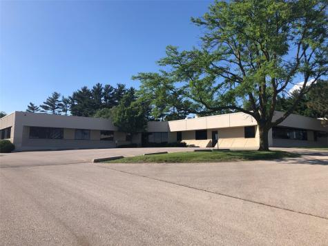 4080 1st Avenue NE Cedar Rapids IA 52402