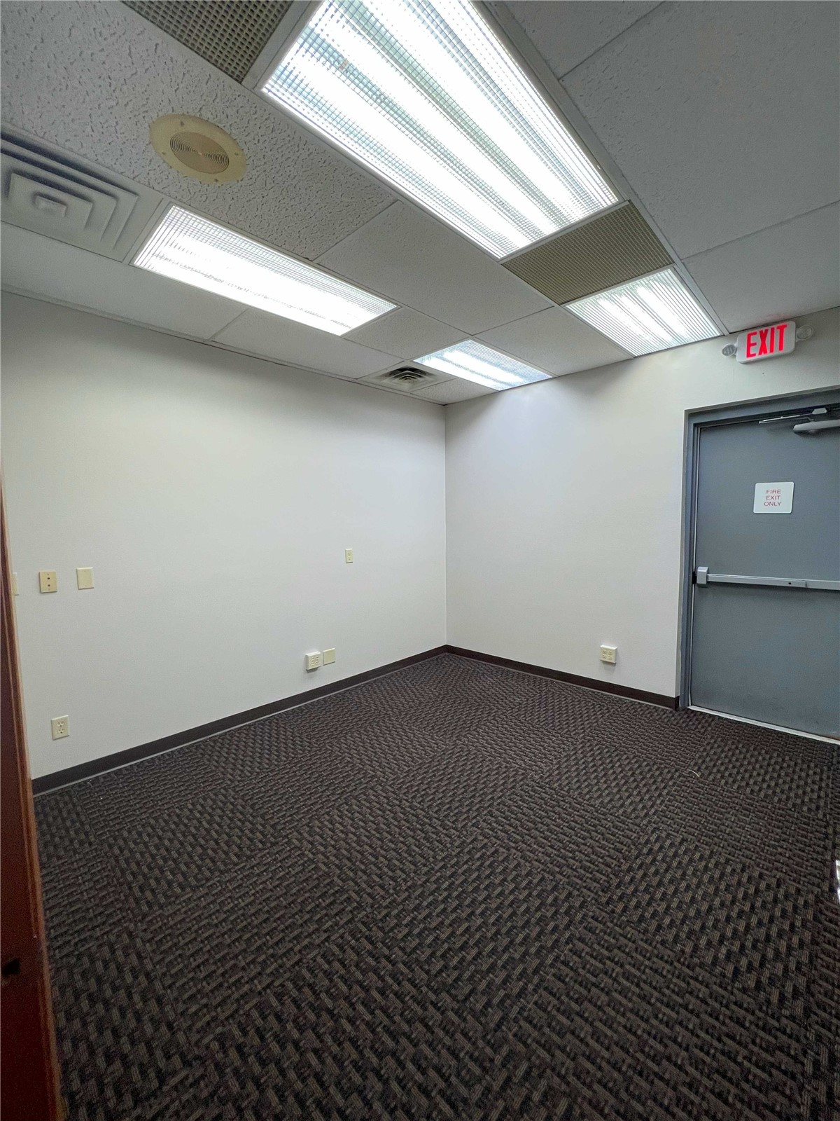4080 1st Avenue NE Cedar Rapids IA 52402