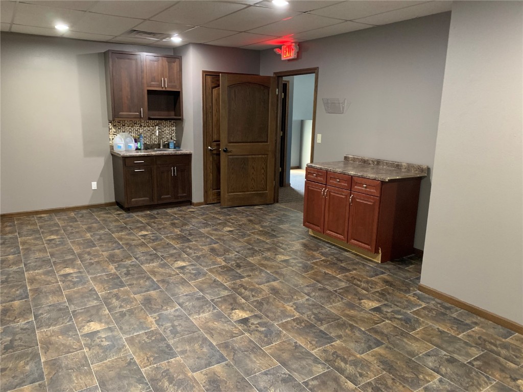 2700 Stonegate Court Hiawatha IA 52233