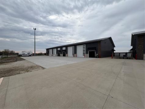 855 Vernon Valley Drive Cedar Rapids IA 52403