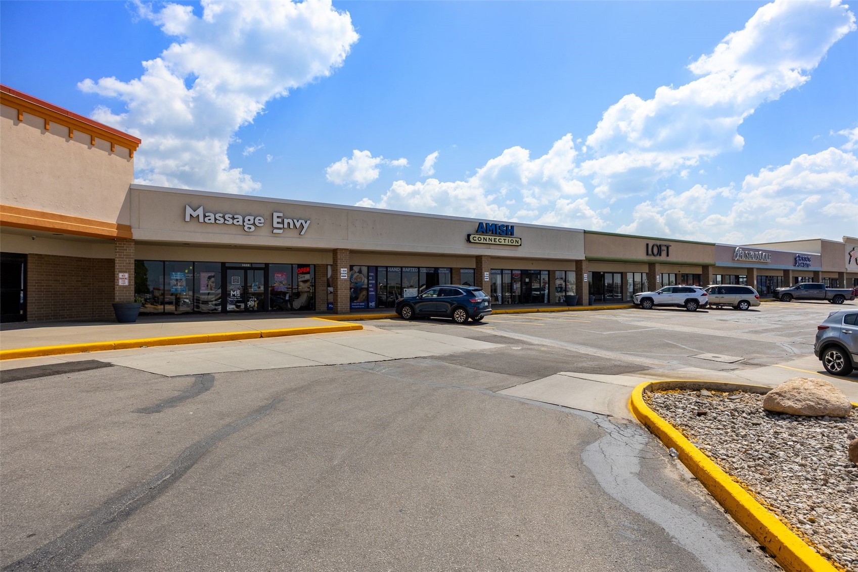1464 Twixt Town Road Marion IA 52302