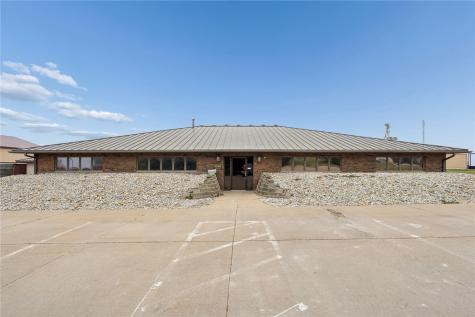 1801 W D Street Vinton IA 52349