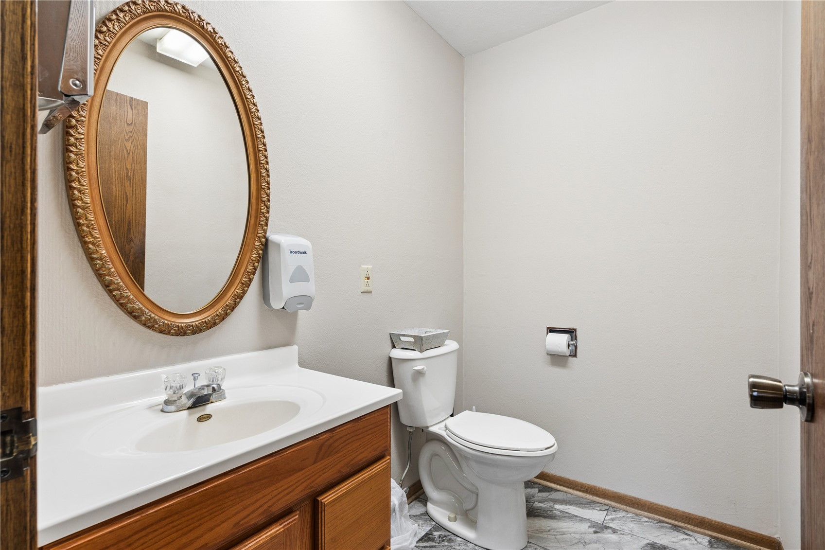 1801 W D Street Vinton IA 52349