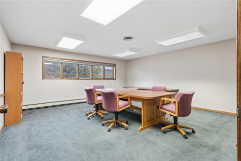 1801 W D Street Vinton IA 52349