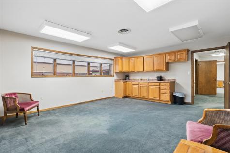 1801 W D Street Vinton IA 52349