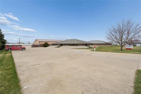 1801 W D Street Vinton IA 52349