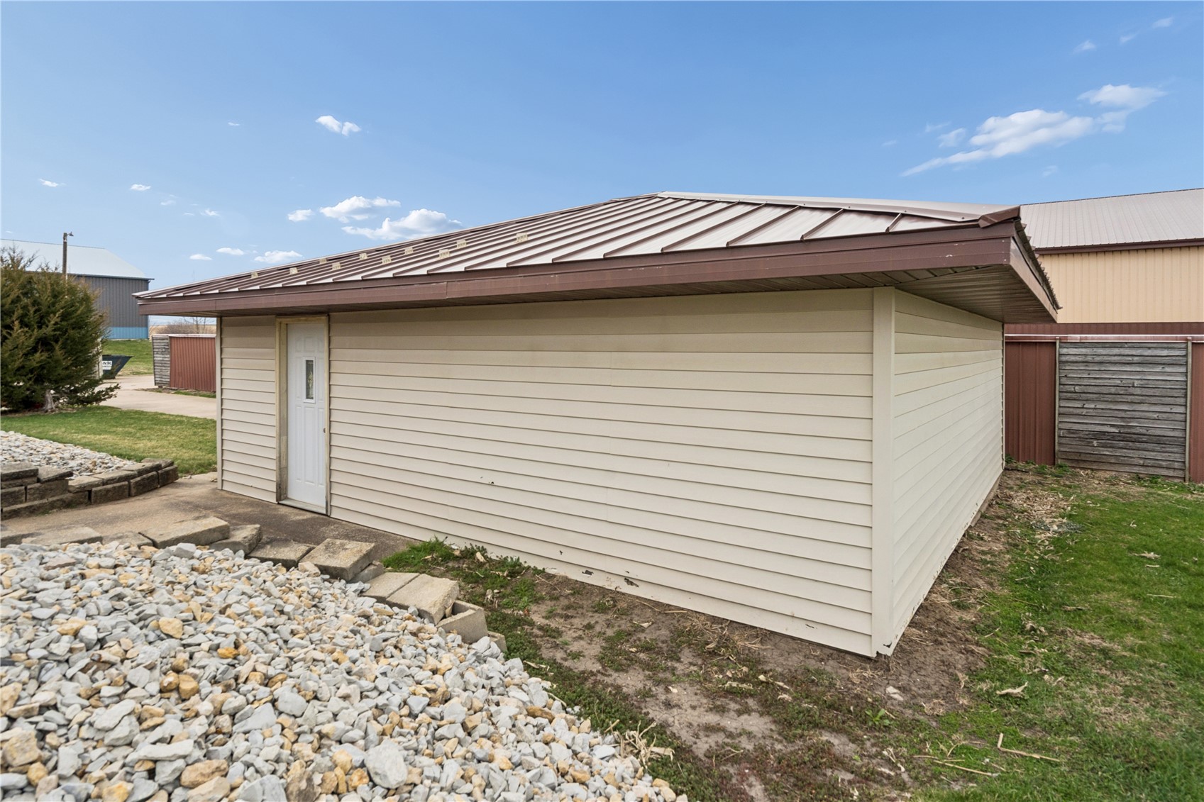 1801 W D Street Vinton IA 52349