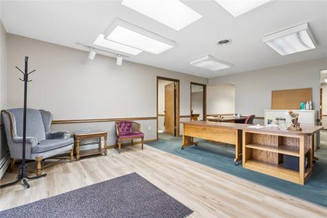 1801 W D Street Vinton IA 52349