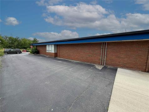 3223 1st Avenue SE Cedar Rapids IA 52402