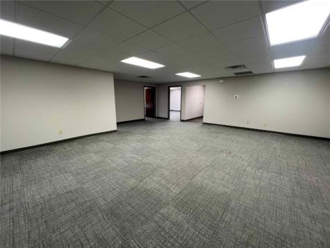 4837 1st Avenue SE Cedar Rapids IA 52402