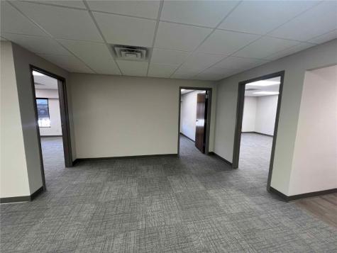 4837 1st Avenue SE Cedar Rapids IA 52402