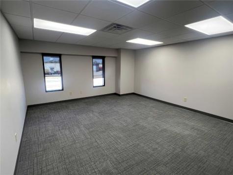 4837 1st Avenue SE Cedar Rapids IA 52402