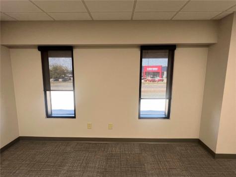 4837 1st Avenue SE Cedar Rapids IA 52402