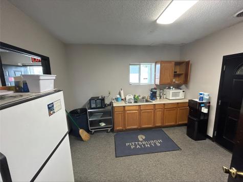 931/945 Rockford Road SW Cedar Rapids IA 52404