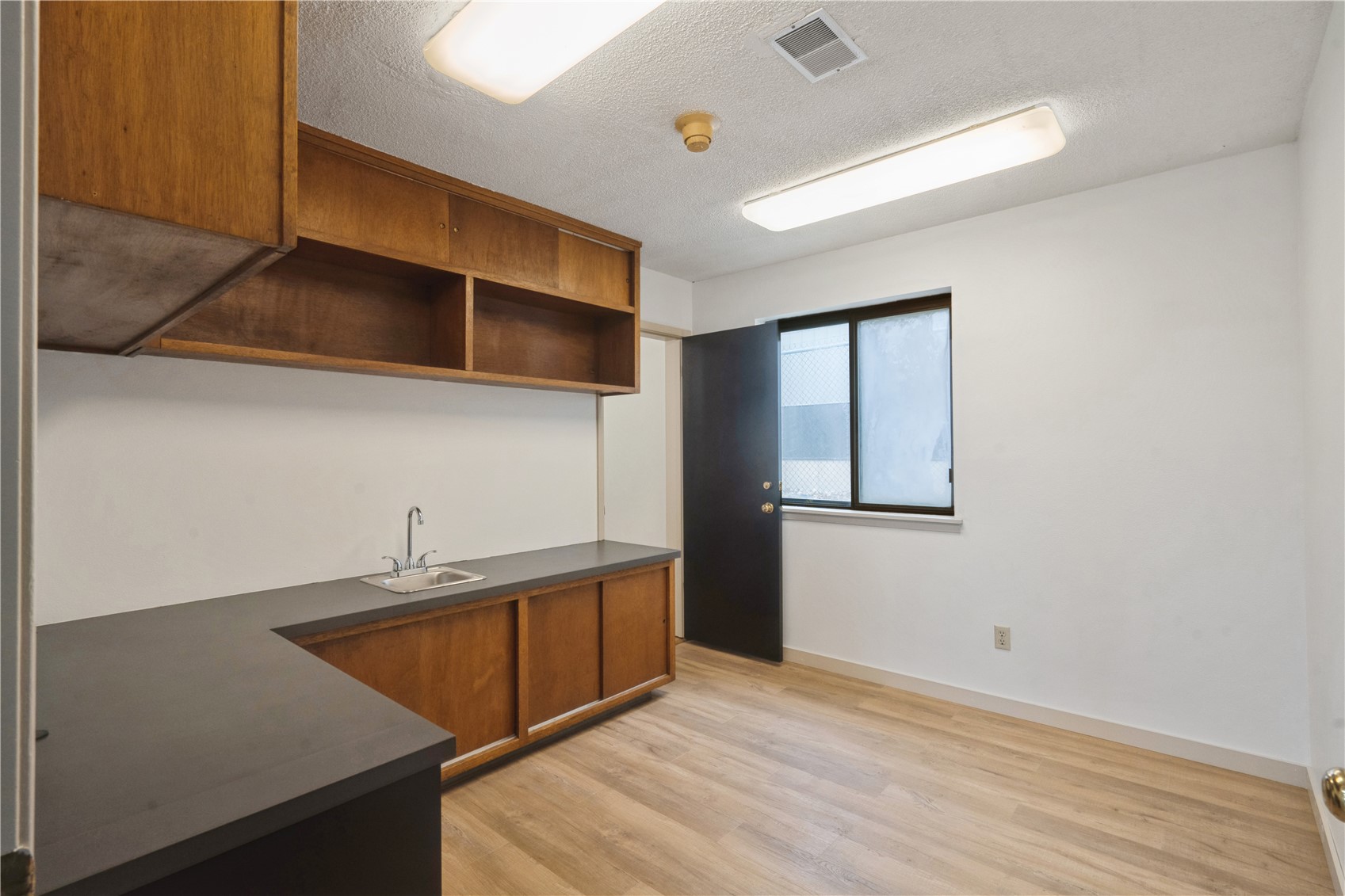 1620 West Post Road SW Cedar Rapids IA 52404
