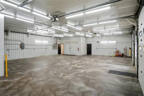1620 West Post Road SW Cedar Rapids IA 52404
