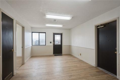 1620 West Post Road SW Cedar Rapids IA 52404