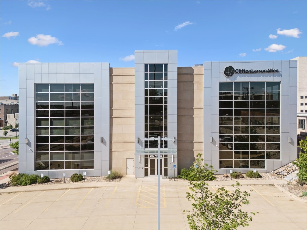 600 3rd Avenue SE Cedar Rapids IA 52401