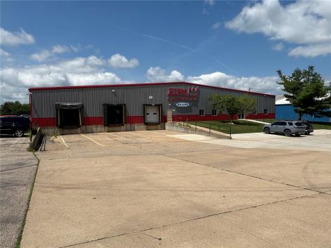 1380 Stoney Point Road SW Cedar Rapids IA 52404
