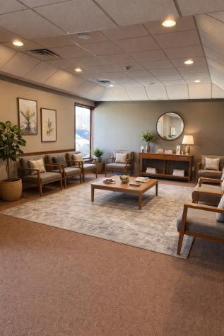 754 N Center Point Road Hiawatha IA 52233