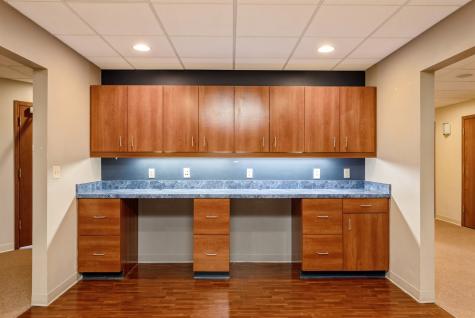 754 N Center Point Road Hiawatha IA 52233
