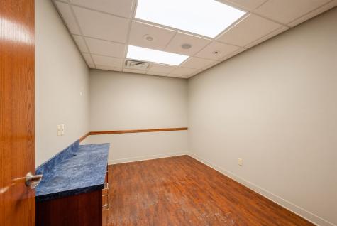 754 N Center Point Road Hiawatha IA 52233