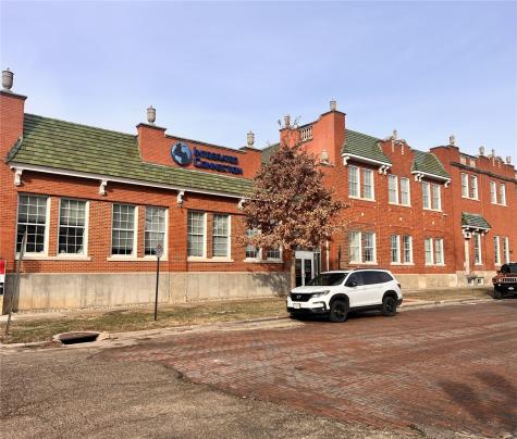 306 6th Avenue SE Cedar Rapids IA 52401