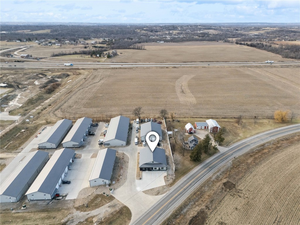 3230 N Center Point Road Robins IA 52328