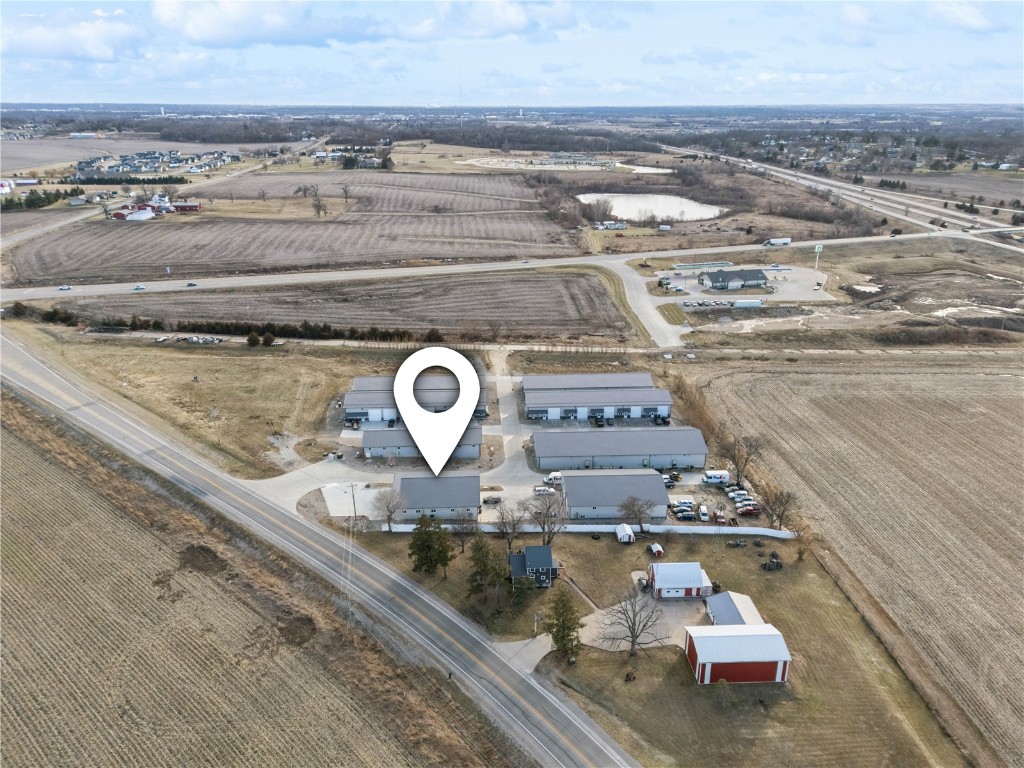 3230 N Center Point Road Robins IA 52328