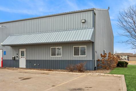 995 238th North Liberty IA 52317