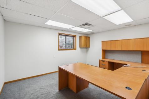 995 238th North Liberty IA 52317