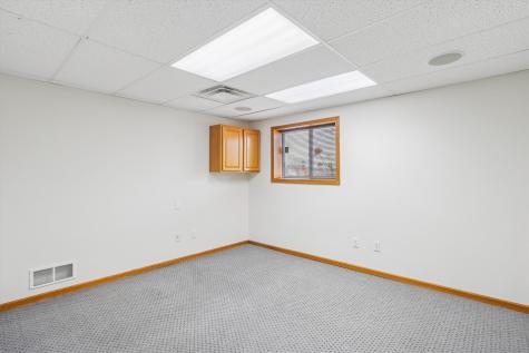 995 238th North Liberty IA 52317