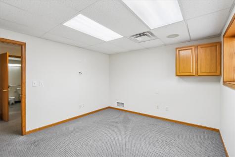 995 238th North Liberty IA 52317